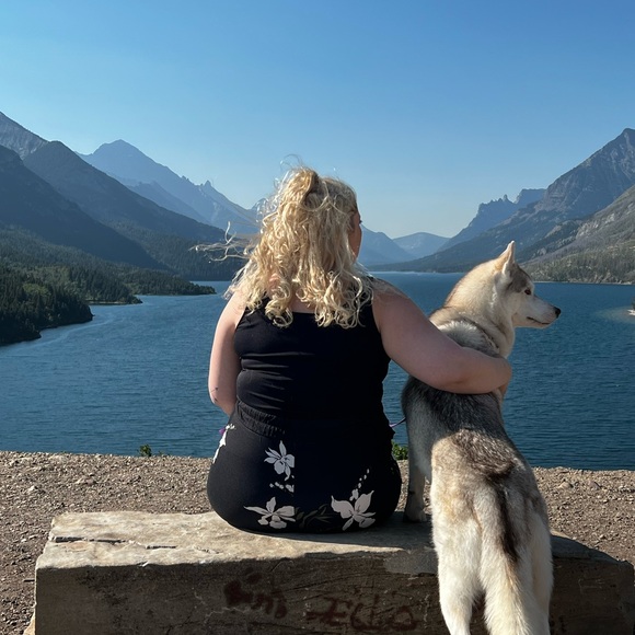 Meet your Posher, Aaron - Picture 12 of 15